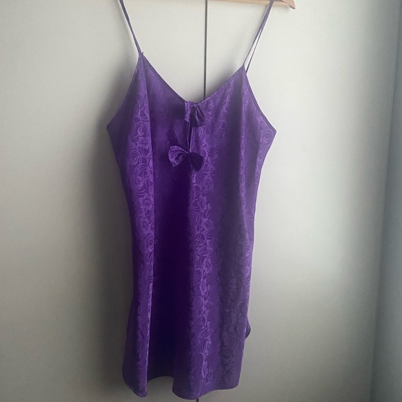 PURPLE FLORAL PATTERN BOW SLIPPED DRESS - Picture 2 of 4